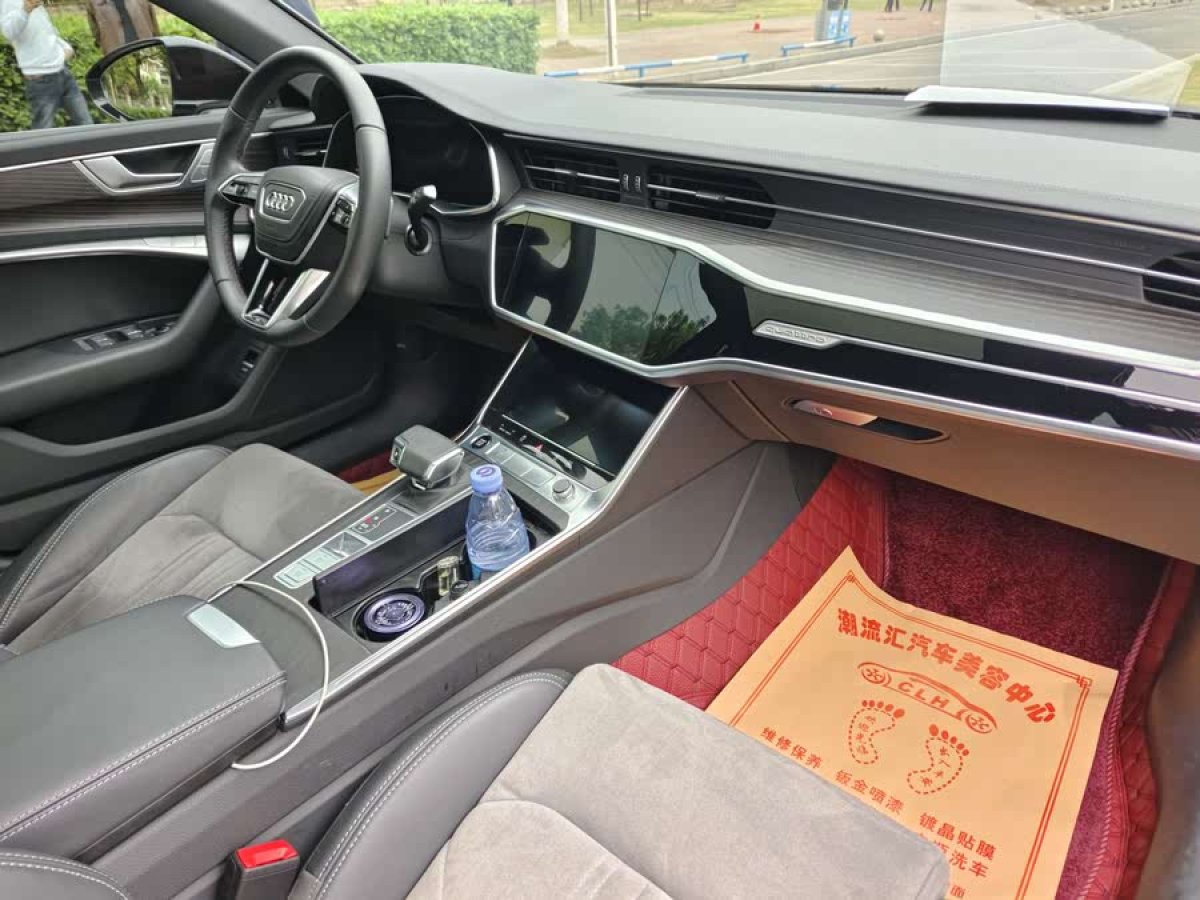 奧迪 奧迪A6L  2024款 45 TFSI quattro 尊享動(dòng)感型圖片