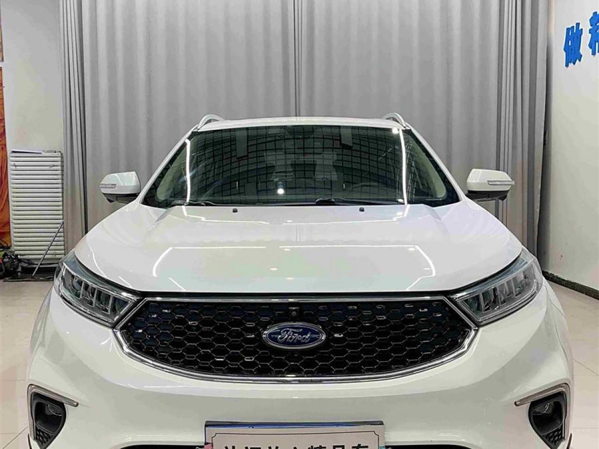 福特 領(lǐng)界  2019款 EcoBoost 145 CVT 48V尊領(lǐng)型PLUS圖片