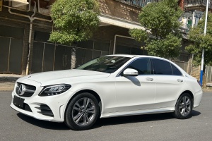奔馳C級 奔馳 C 200 L 時(shí)尚型運(yùn)動版