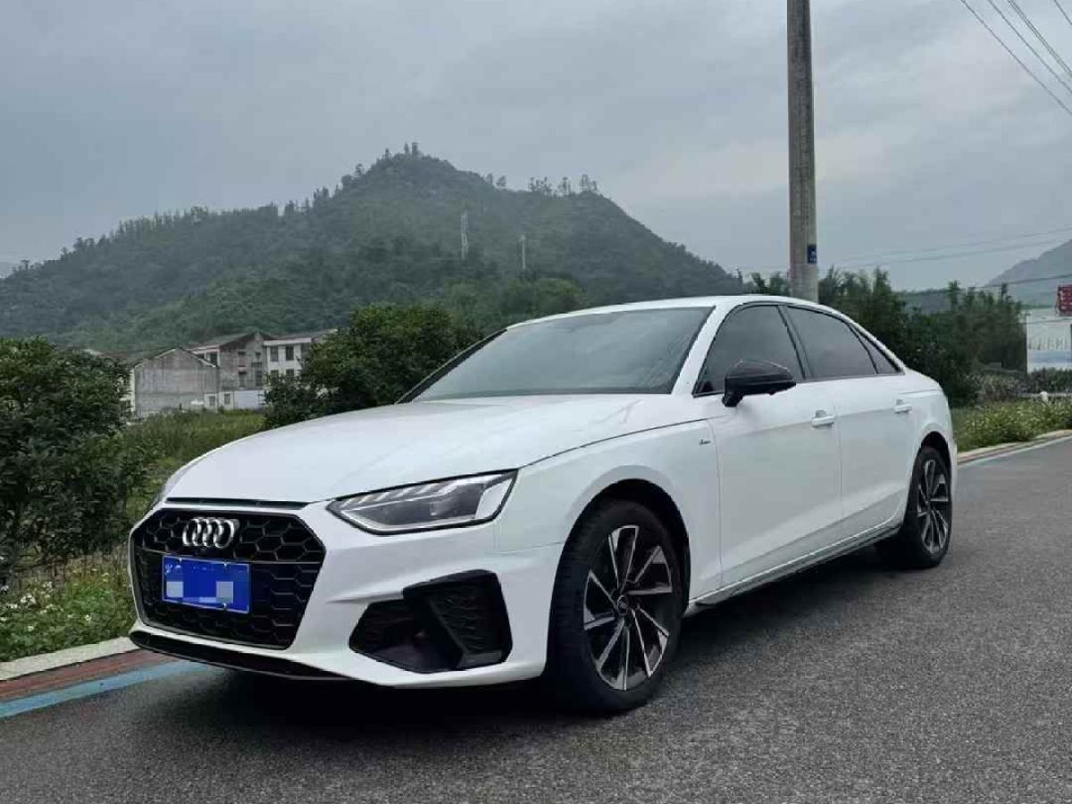 奧迪 奧迪A4L  2023款 35 TFSI 時(shí)尚動(dòng)感型圖片
