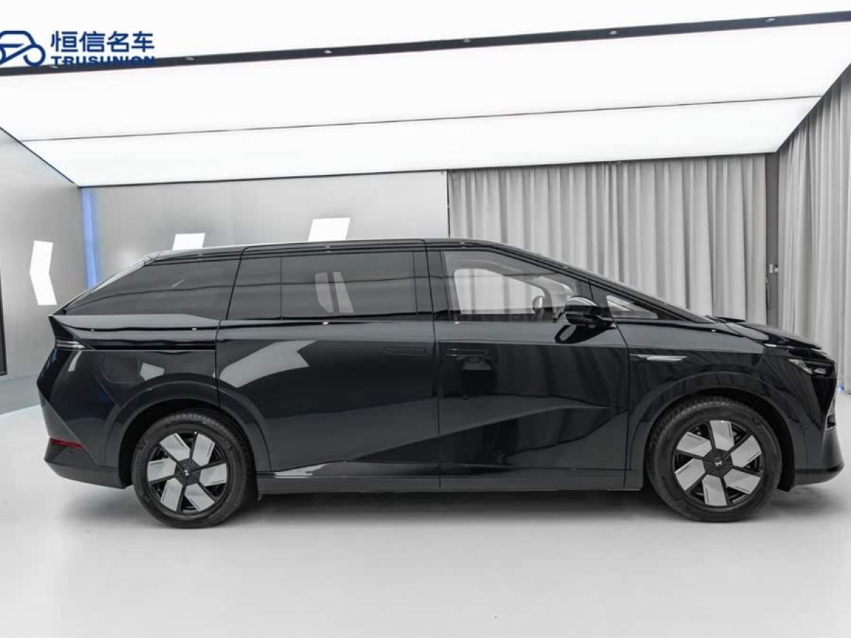 小鵬 小鵬X9  2024款 702超長(zhǎng)續(xù)航Max圖片