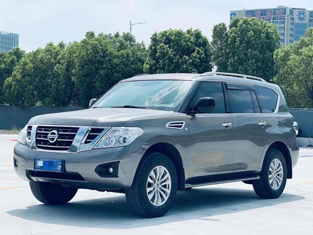 日產(chǎn) 途樂(lè)  2018款 4.0L 鉑金型圖片