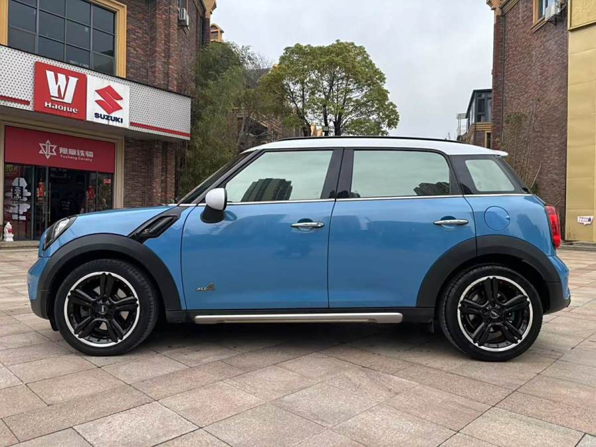 MINI COUNTRYMAN  2016款 1.6T COOPER ALL4 Fun裝備控圖片