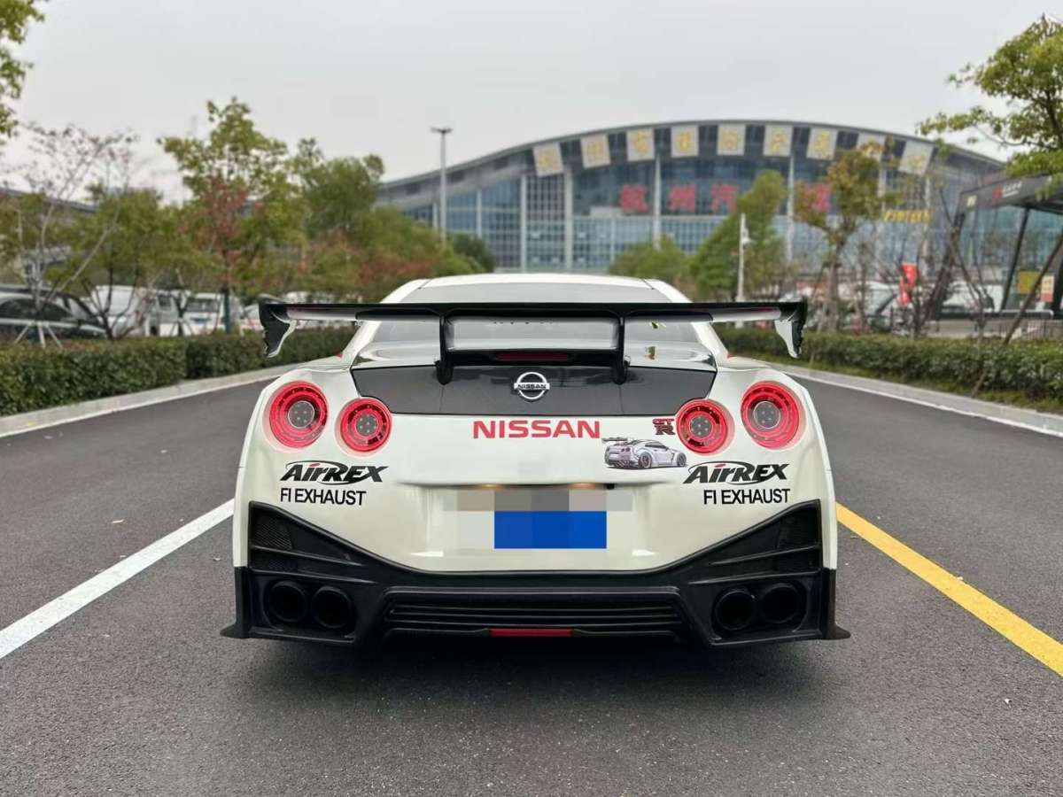 日產(chǎn) GT-R  2015款 3.8T 特別版圖片