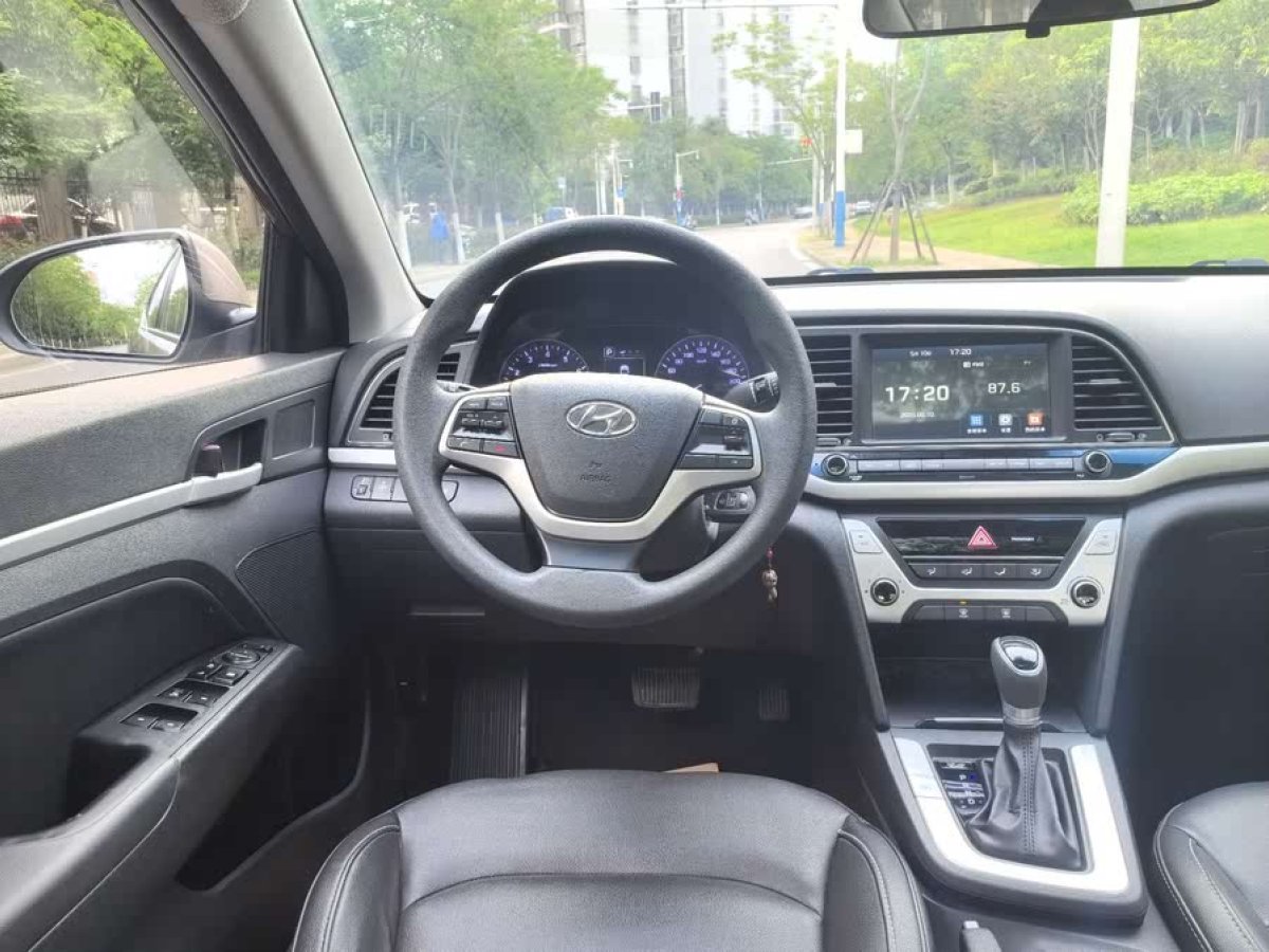 現(xiàn)代 領(lǐng)動  2016款 1.6L 自動智炫?精英型圖片