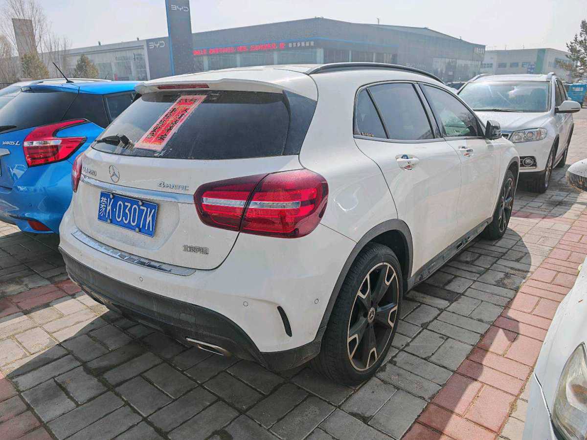 奔馳 奔馳GLA  2018款 GLA 220 4MATIC 運(yùn)動型圖片