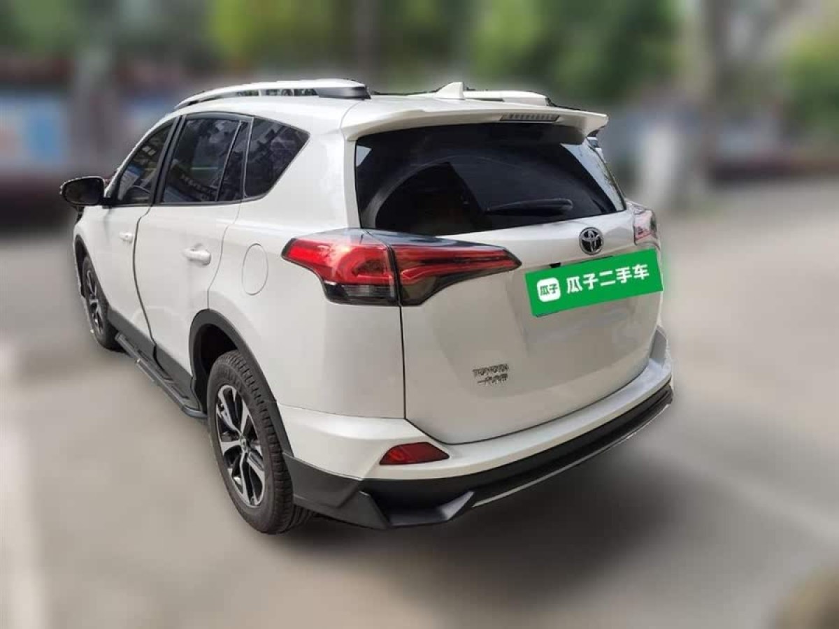豐田 RAV4榮放  2019款  2.0L CVT兩驅(qū)都市版 國VI圖片