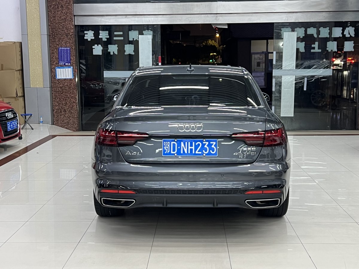 奧迪 奧迪A4L  2023款 40 TFSI 豪華動感型圖片