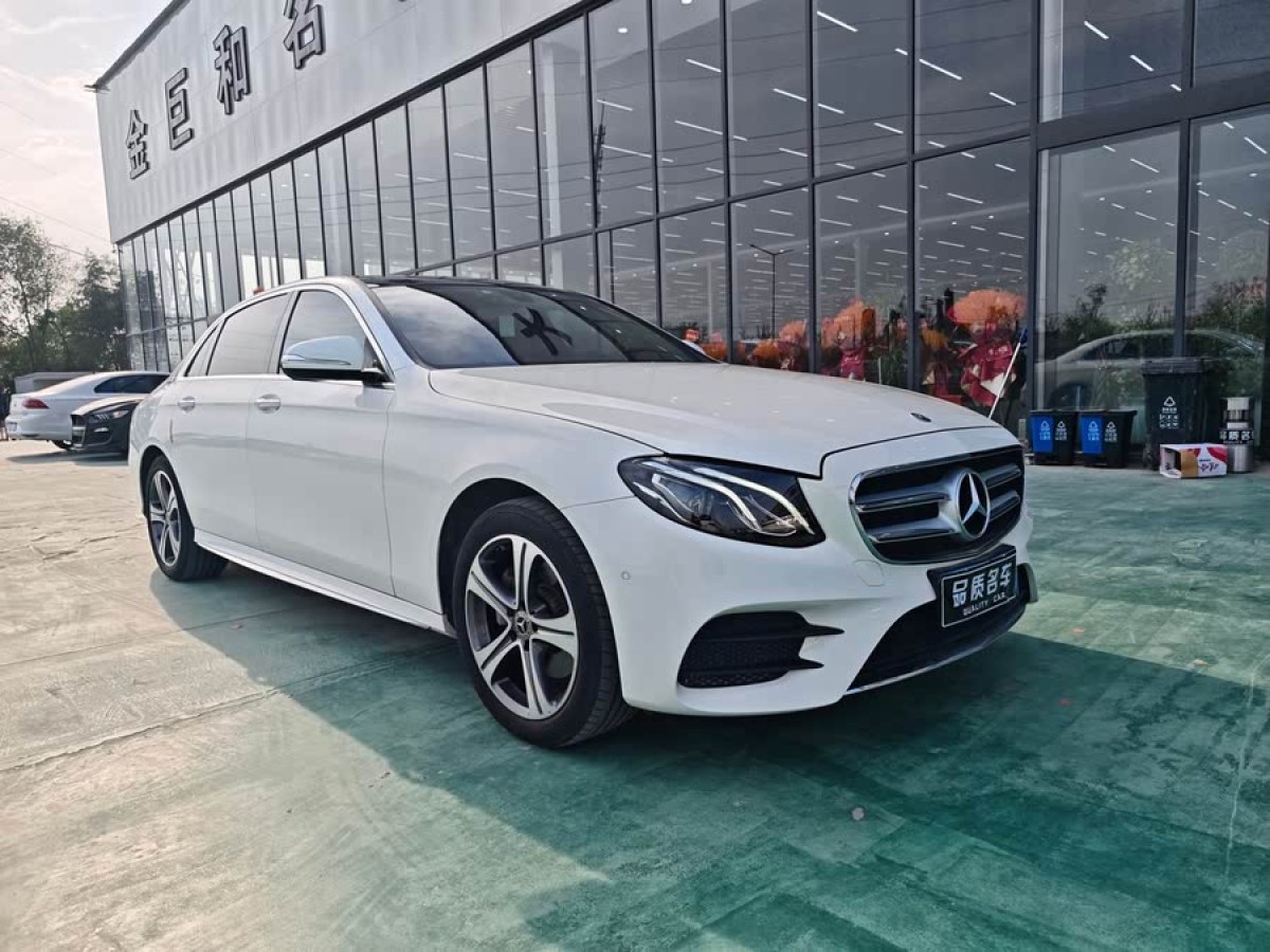 奔馳 奔馳E級(jí)  2020款 改款 E 260 L 運(yùn)動(dòng)型圖片