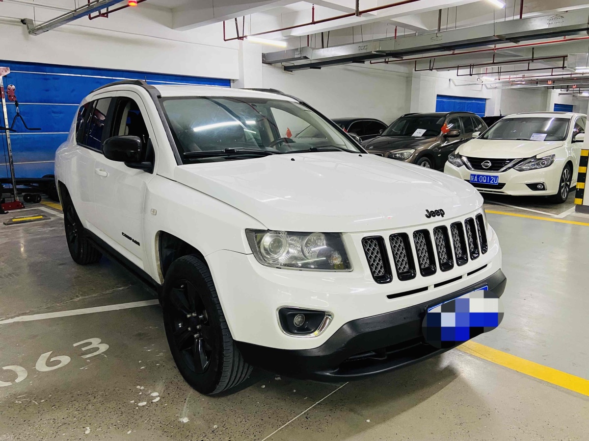 Jeep 指南者  2014款 改款 2.4L 四驅(qū)舒適版圖片