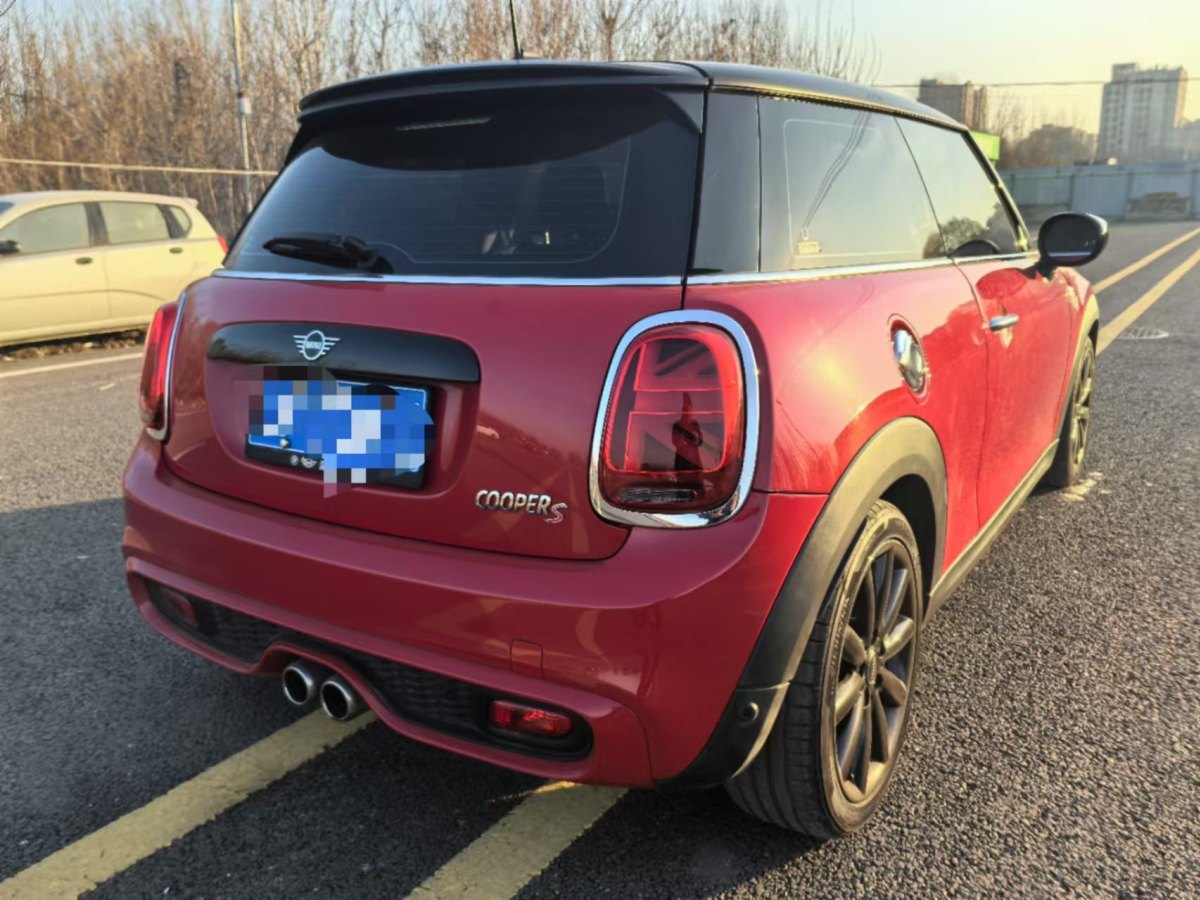 MINI MINI  2019款 2.0T COOPER S 經(jīng)典派圖片