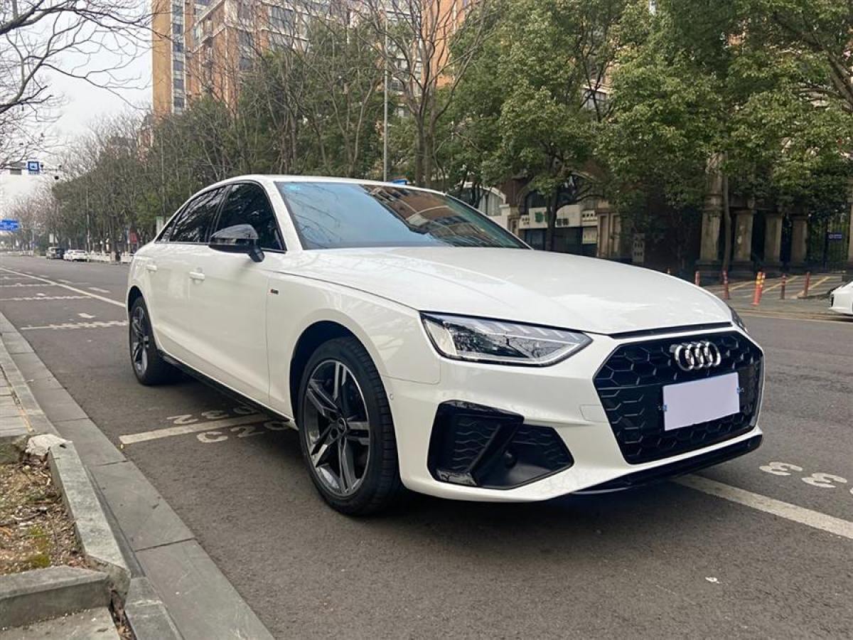 奧迪 奧迪A4L  2022款 40 TFSI 時(shí)尚動(dòng)感型圖片