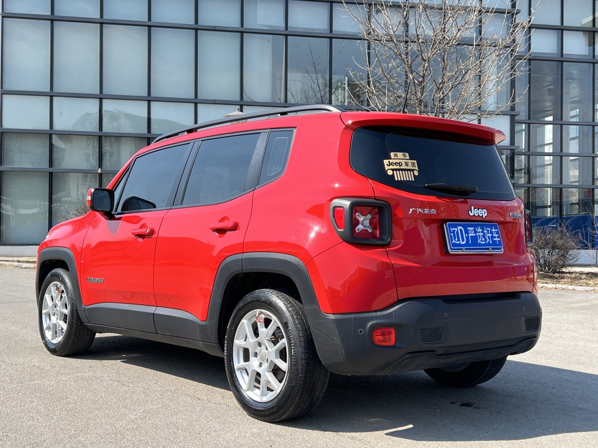Jeep 自由俠  2019款 220T 自動領(lǐng)先版圖片