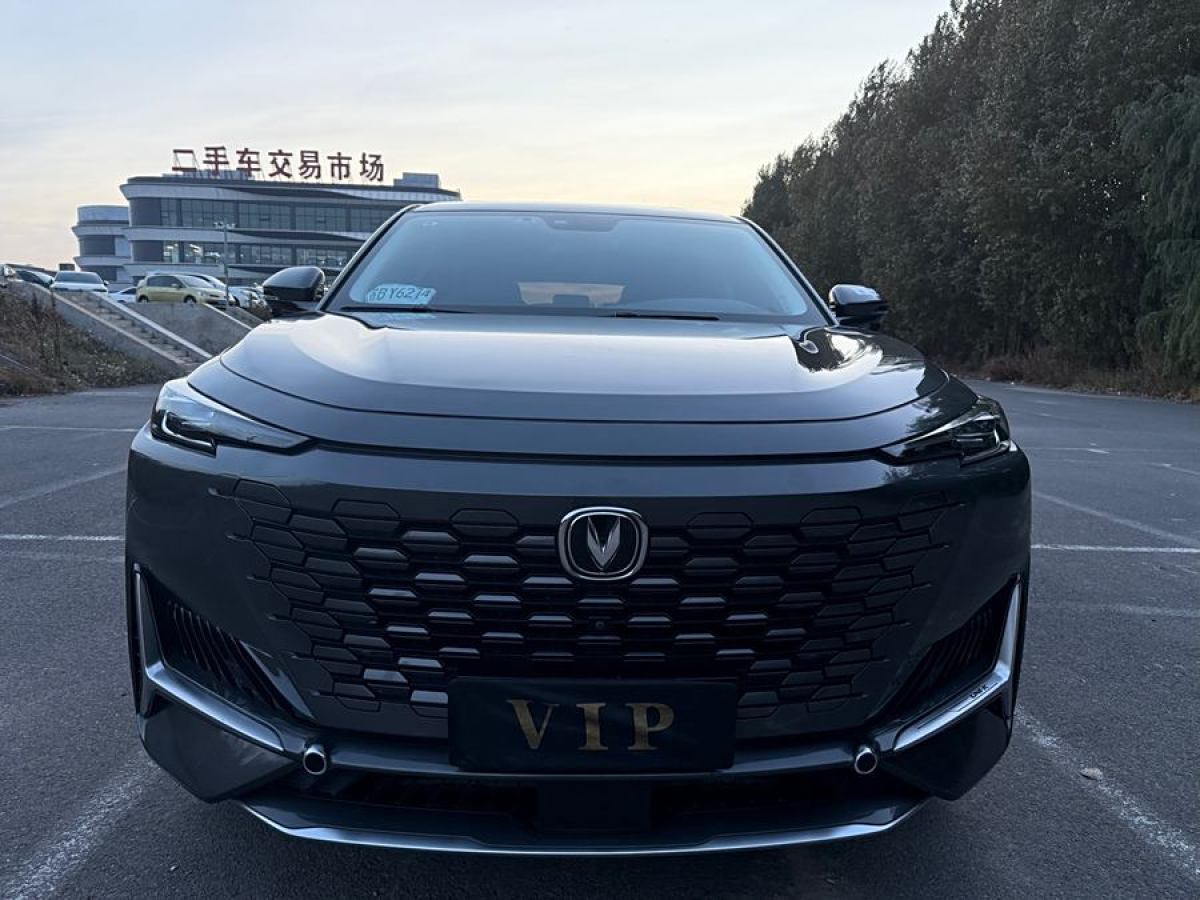 長(zhǎng)安 長(zhǎng)安UNI-K  2021款 2.0T 卓越型圖片