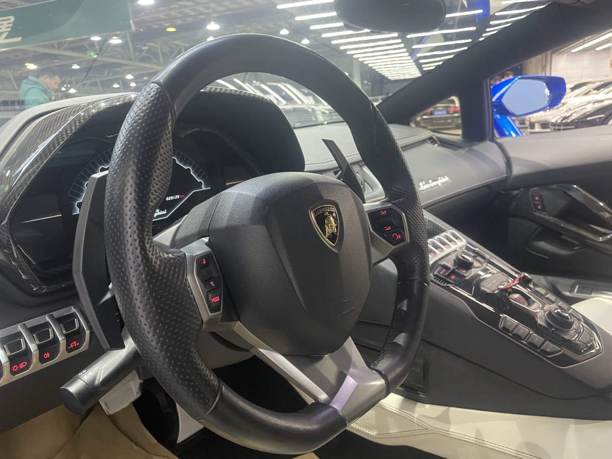 蘭博基尼 Aventador  2011款 LP 700-4圖片