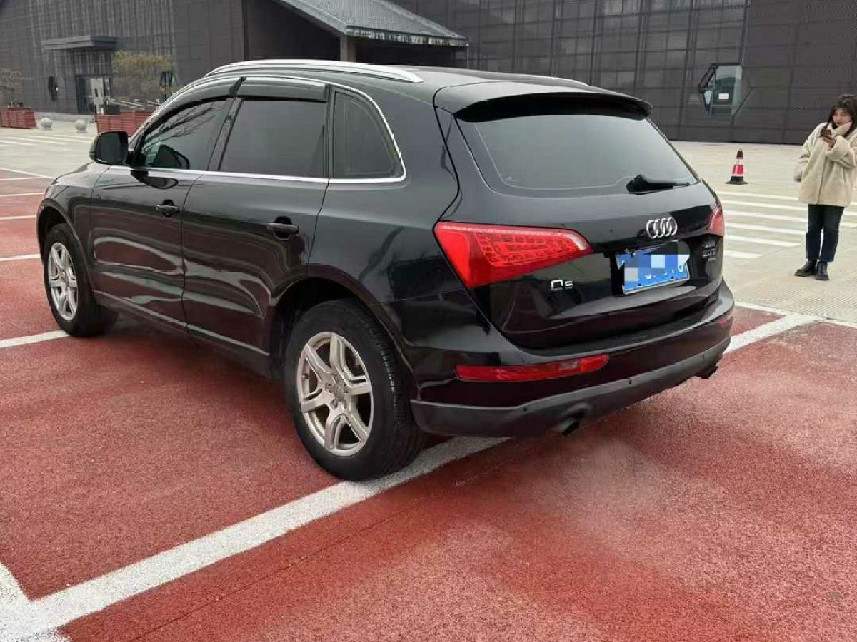 奧迪 奧迪Q5  2010款 Q5 2.0TSI 首發(fā)限量版運動版圖片