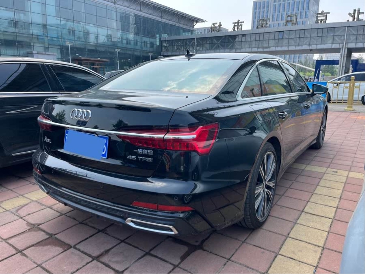奧迪 奧迪A6L  2021款 45 TFSI 臻選致雅型圖片