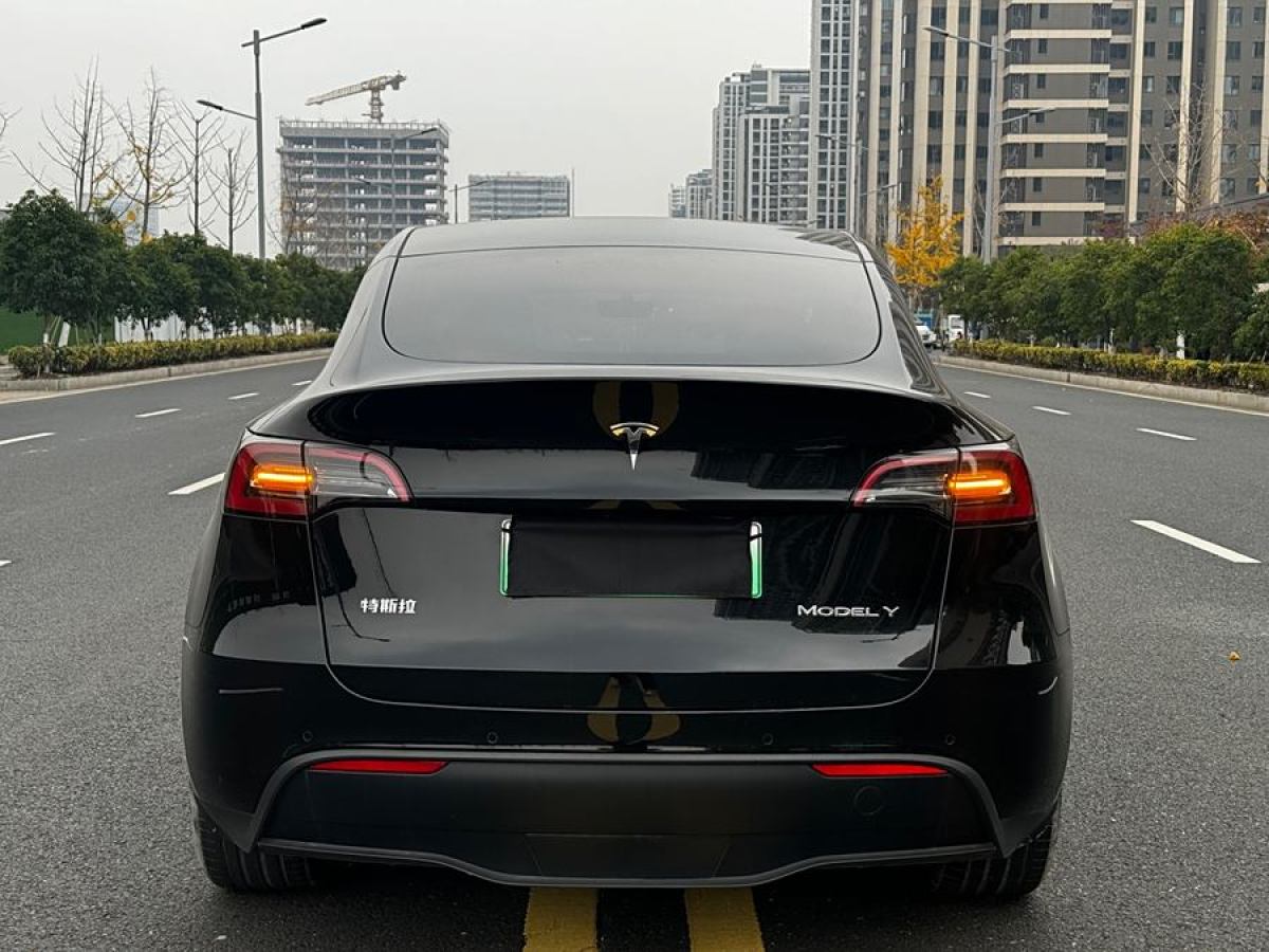 特斯拉 Model 3  2023款 煥新版 后輪驅(qū)動圖片