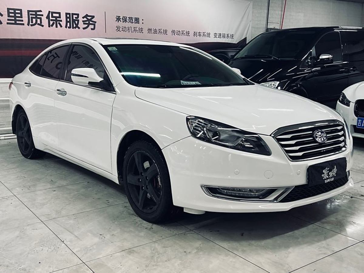 奔騰 B70  2014款 2.0L 手動(dòng)豪華型圖片