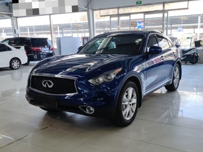 英菲尼迪 QX70(進(jìn)口) 3.7L 絕影版圖片