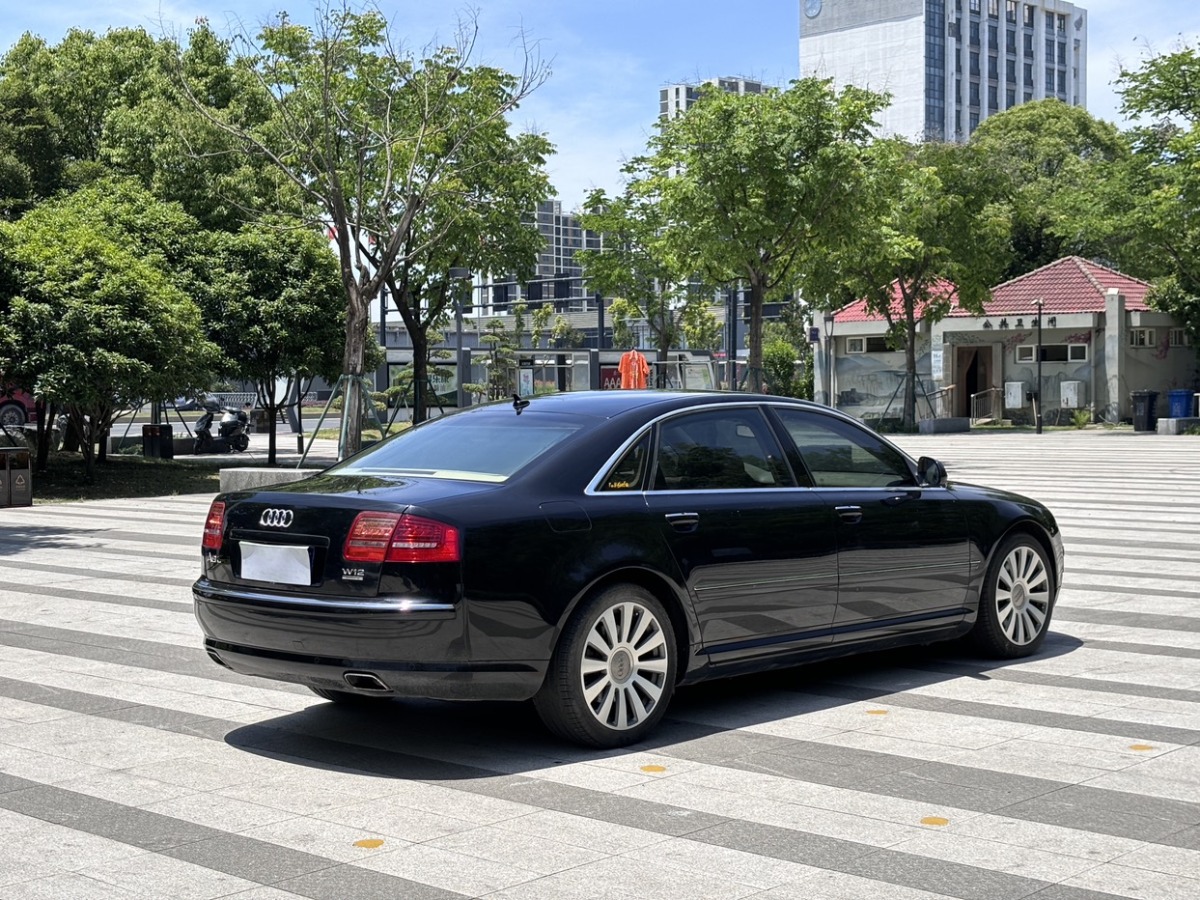 奧迪 奧迪A8  2008款 A8L 6.0 W12至尊旗艦型圖片