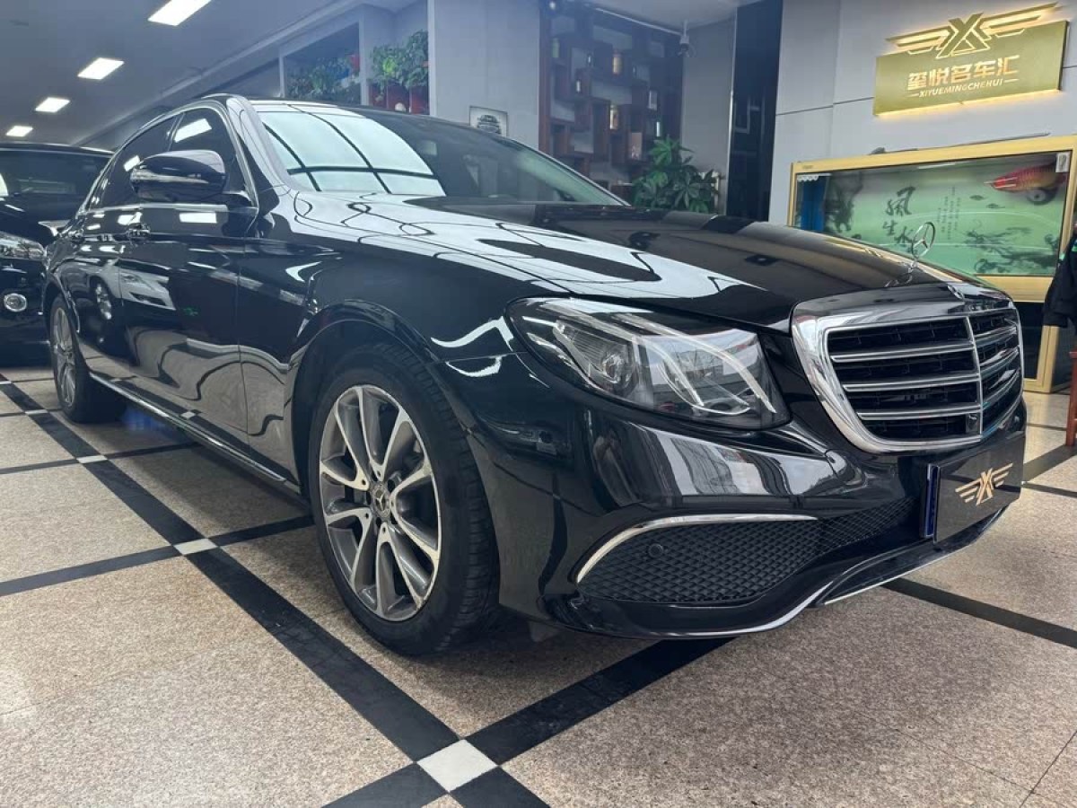 奔馳 奔馳E級  2018款 改款 E 300 L 豪華型圖片