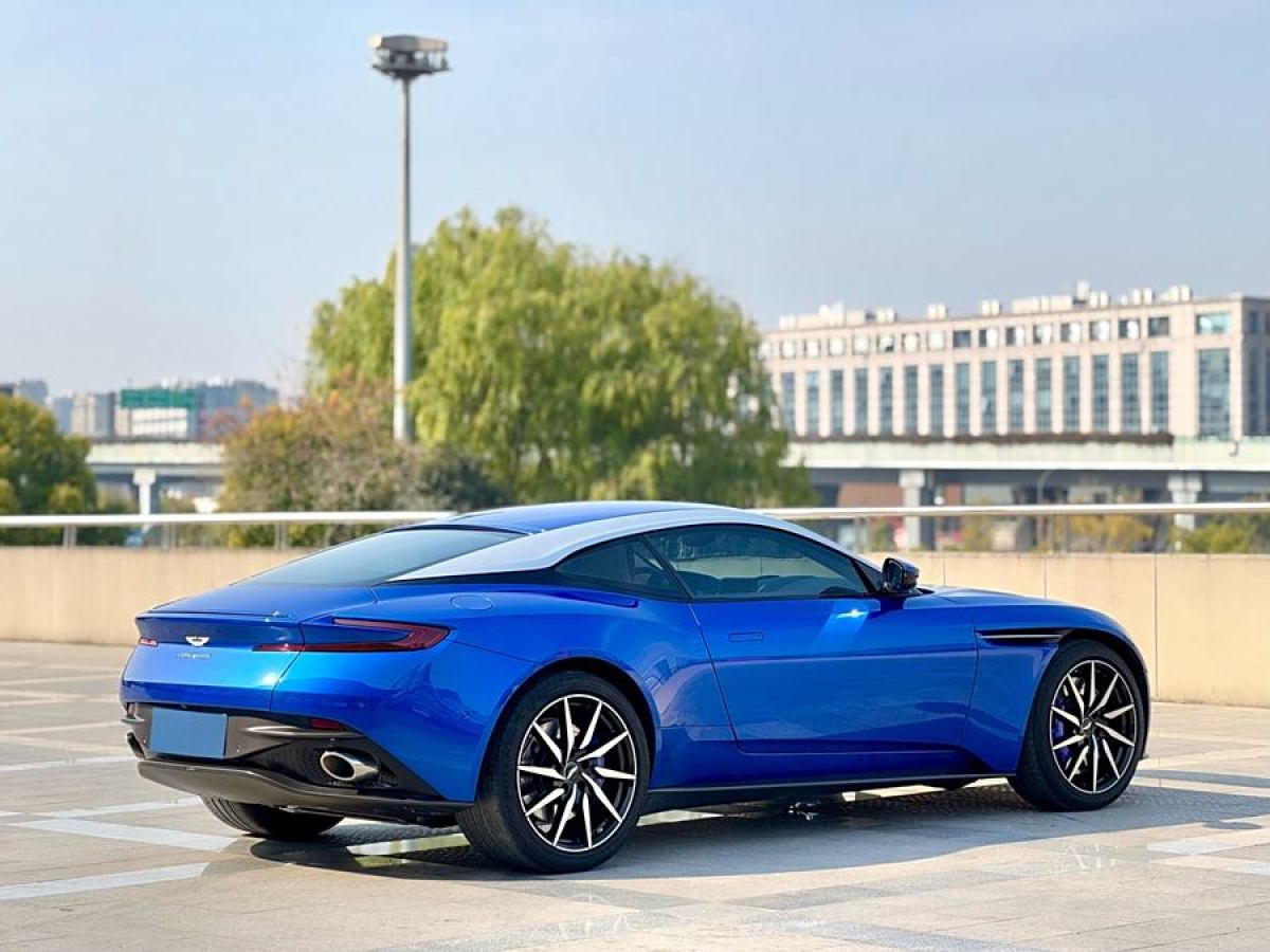 阿斯頓·馬丁 阿斯頓?馬丁DB11  2019款 4.0T V8 Coupe圖片