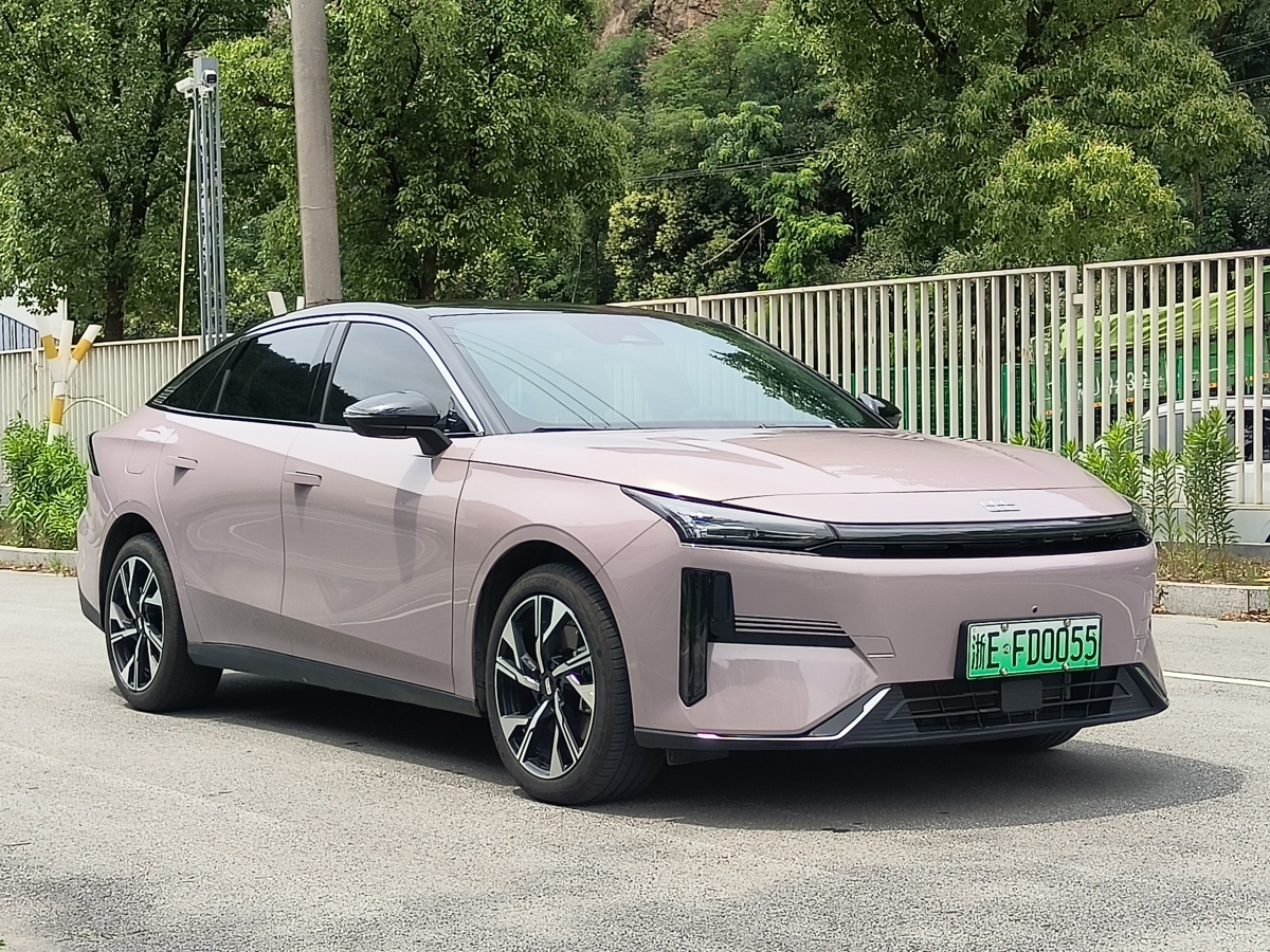 銀河 銀河L6  2024款 125km 創(chuàng)想版圖片