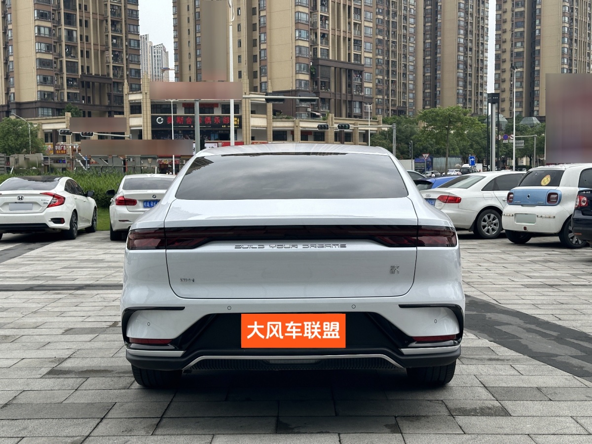 比亞迪 漢  2022款 DM-i 121KM 領(lǐng)航型圖片