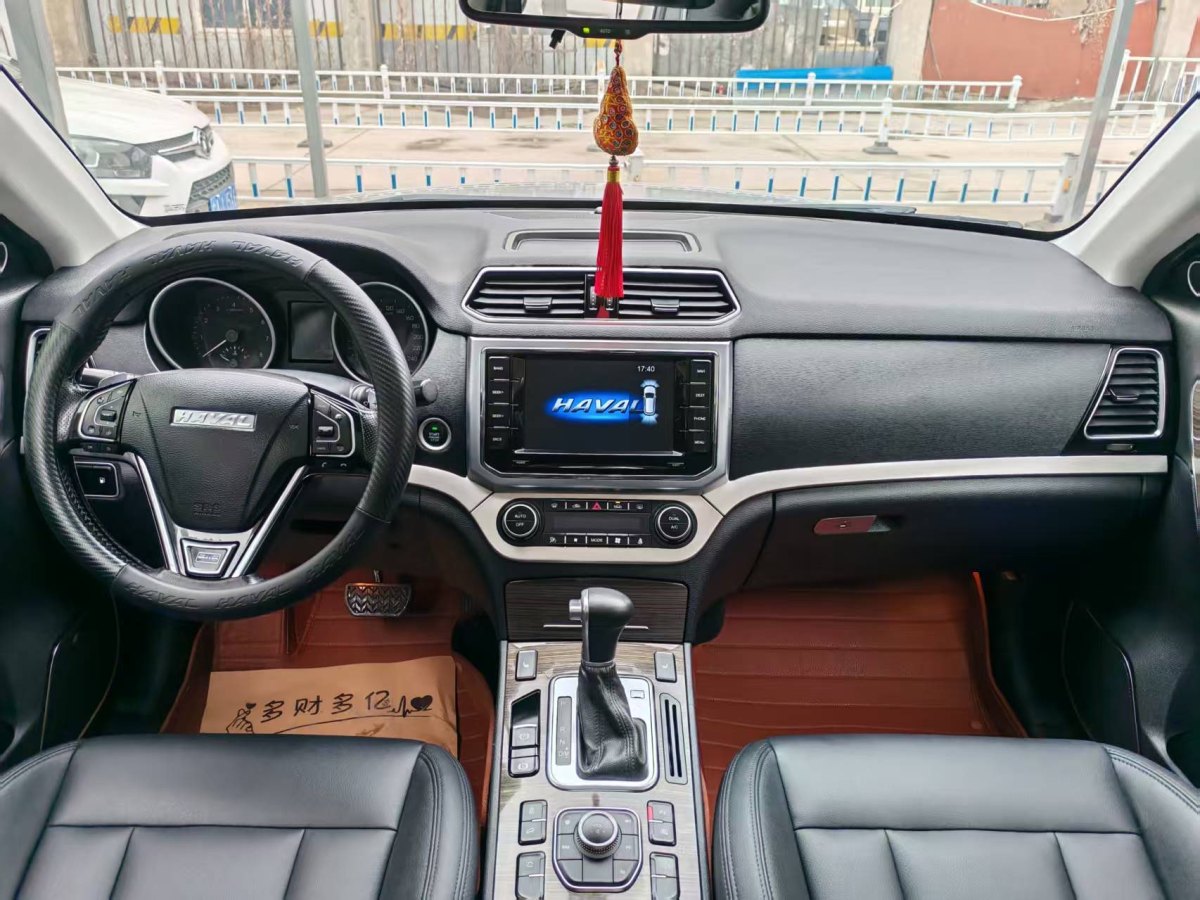哈弗 H6 Coupe  2015款 藍(lán)標(biāo) 2.0T 自動兩驅(qū)尊貴型圖片