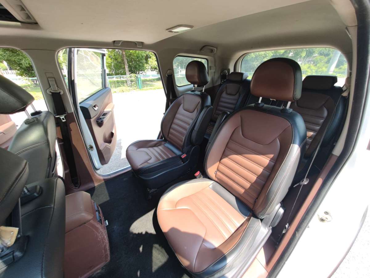 東風風行 風行SX6  2016款 1.6L CVT精英型圖片