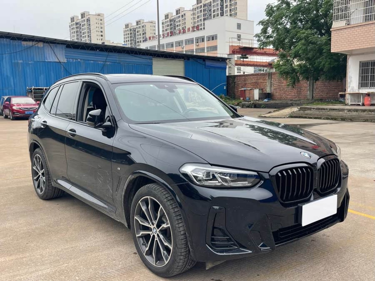 寶馬 寶馬X3  2023款 xDrive30i 領(lǐng)先型 M曜夜套裝圖片