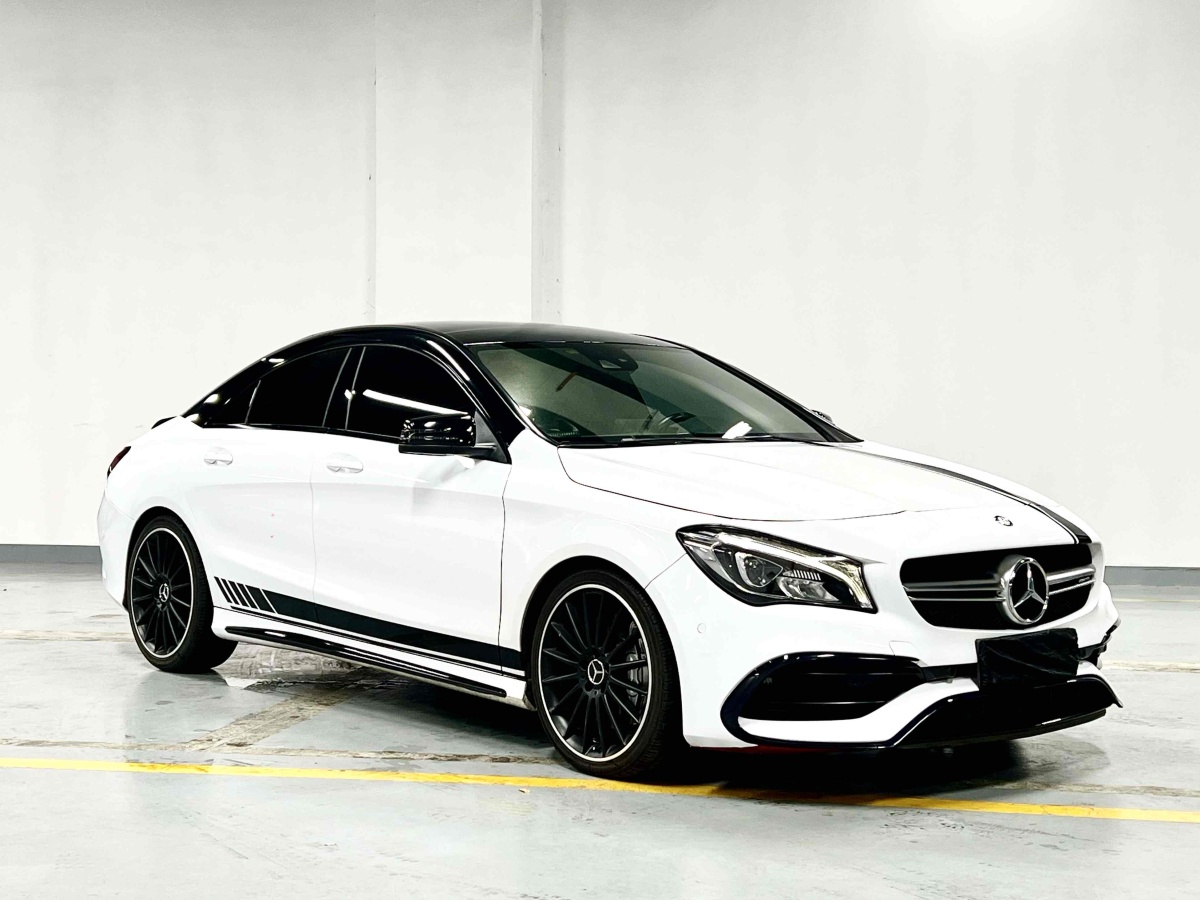 2017年5月奔馳 奔馳CLA級(jí)AMG  2017款 改款 AMG CLA 45 4MATIC