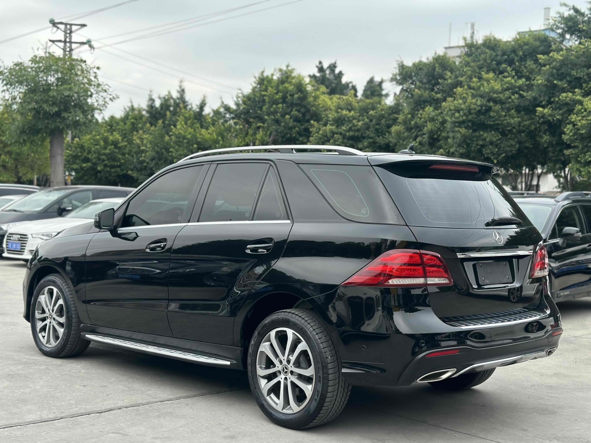 奔馳 奔馳GLE  2017款 GLE 320 4MATIC 動(dòng)感型圖片