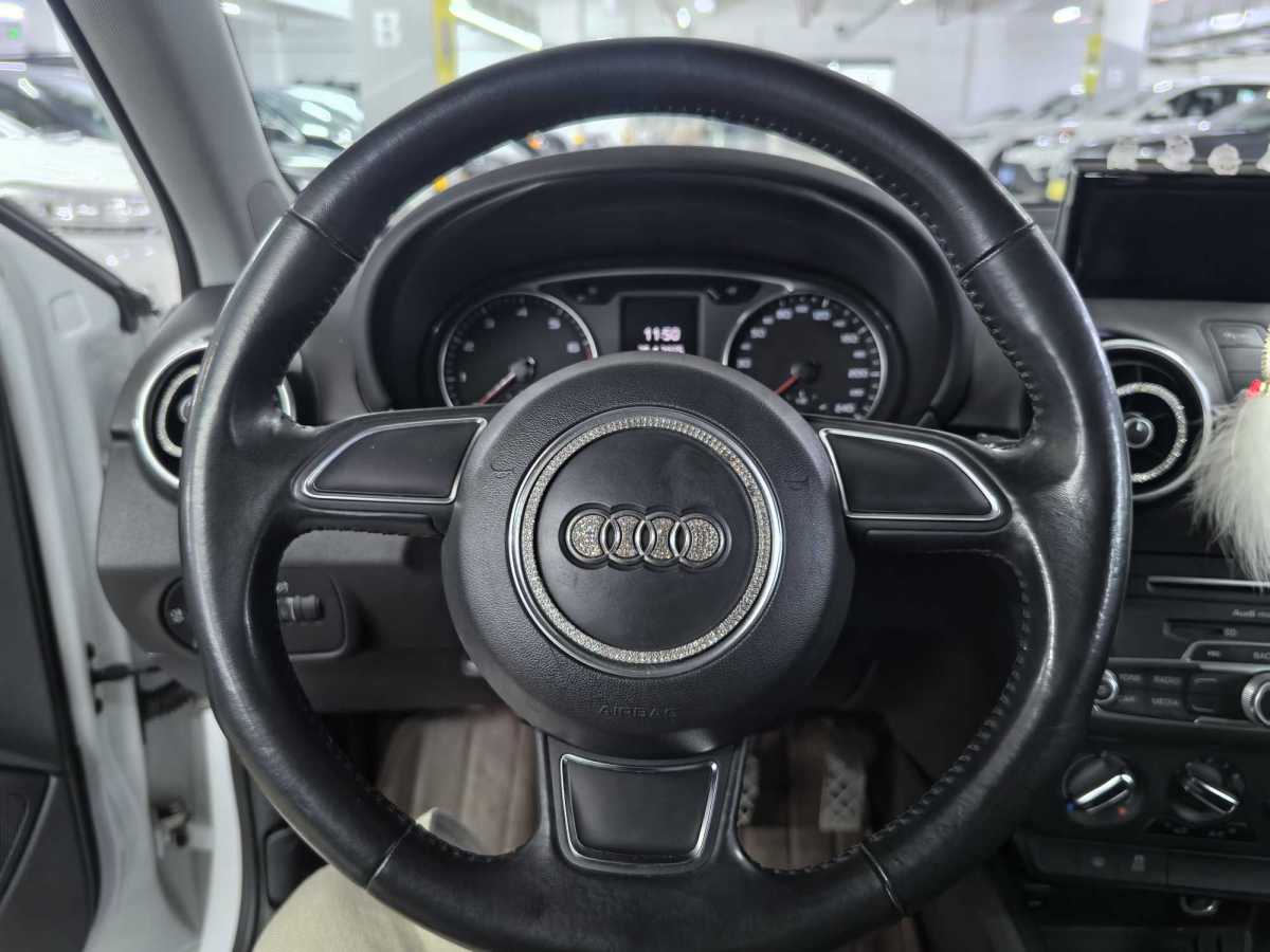奧迪 奧迪A1  2016款 30 TFSI Sportback Design風(fēng)尚版圖片