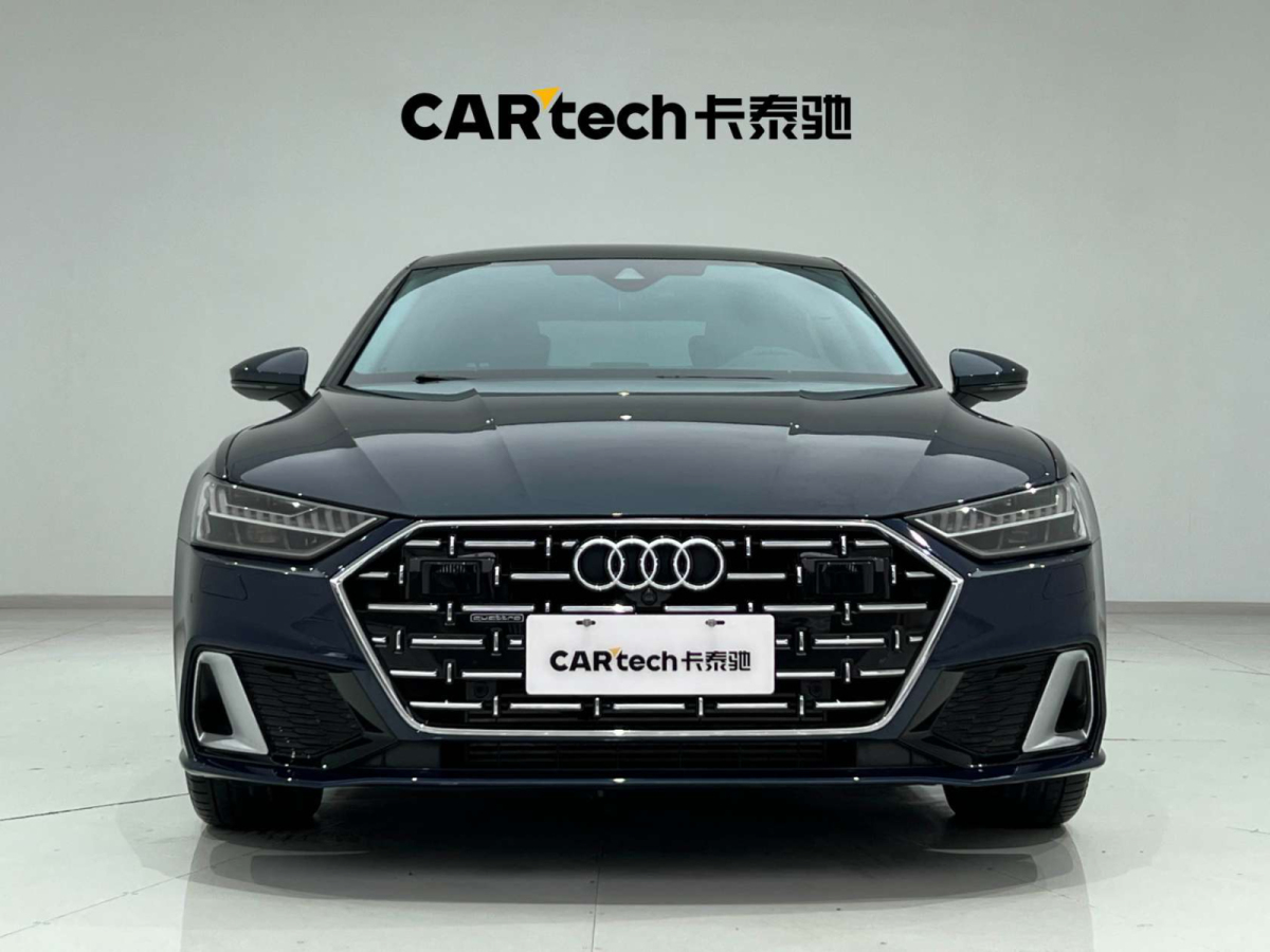 2022年5月奧迪 A7L 2022款 45 TFSI S-line 筑夢型流晶套裝