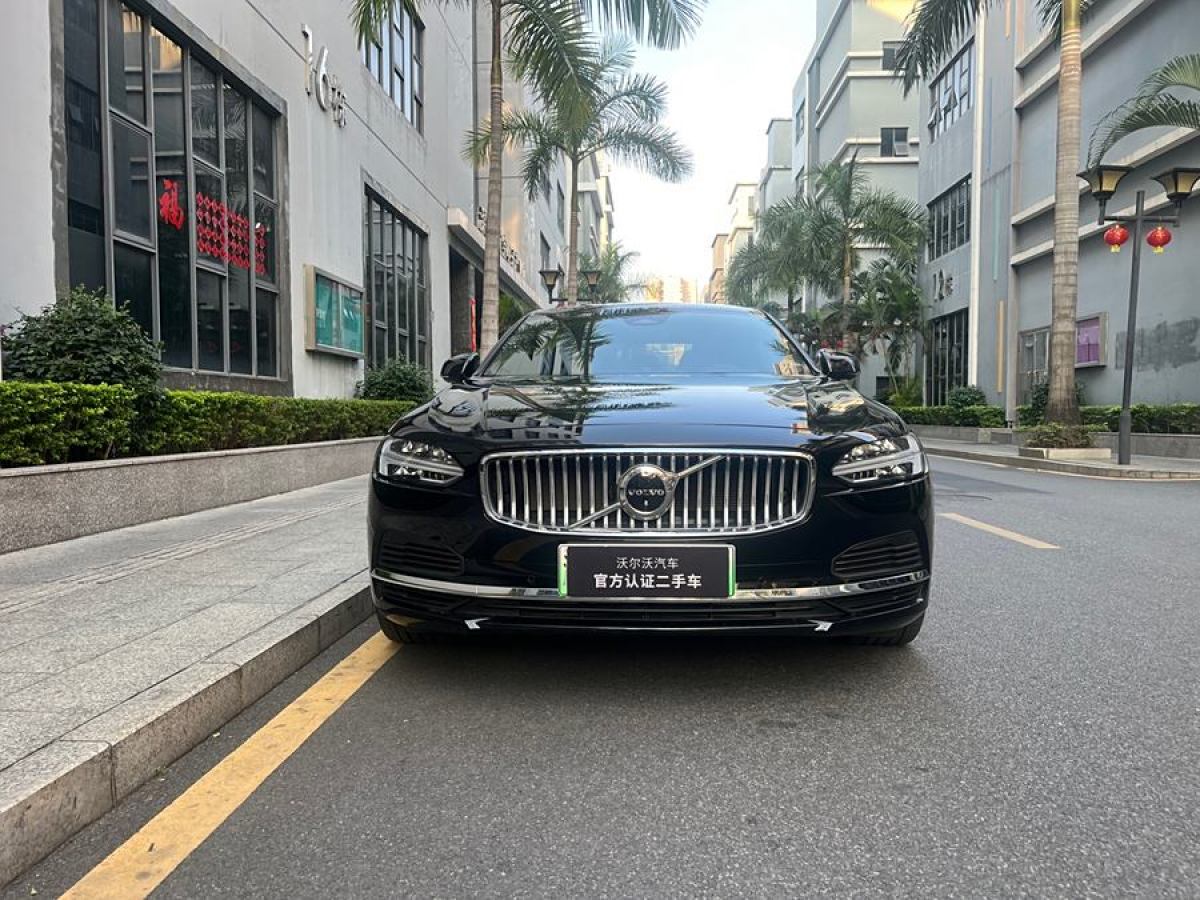 沃爾沃 S90新能源  2024款 T8插電式混合動(dòng)力 四驅(qū)長(zhǎng)續(xù)航智雅豪華版圖片