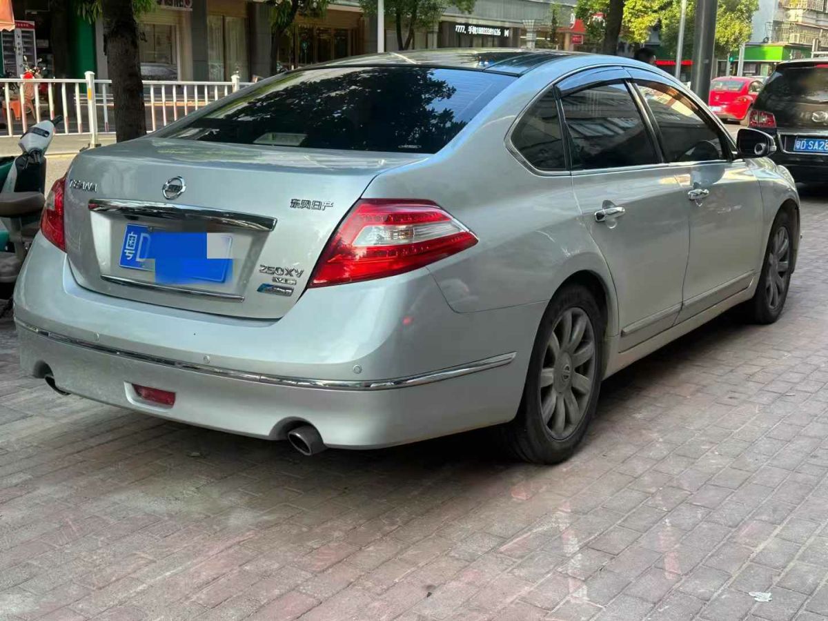 2009年5月日產(chǎn) 天籟  2009款 公爵 2.5L XV VIP尊享版