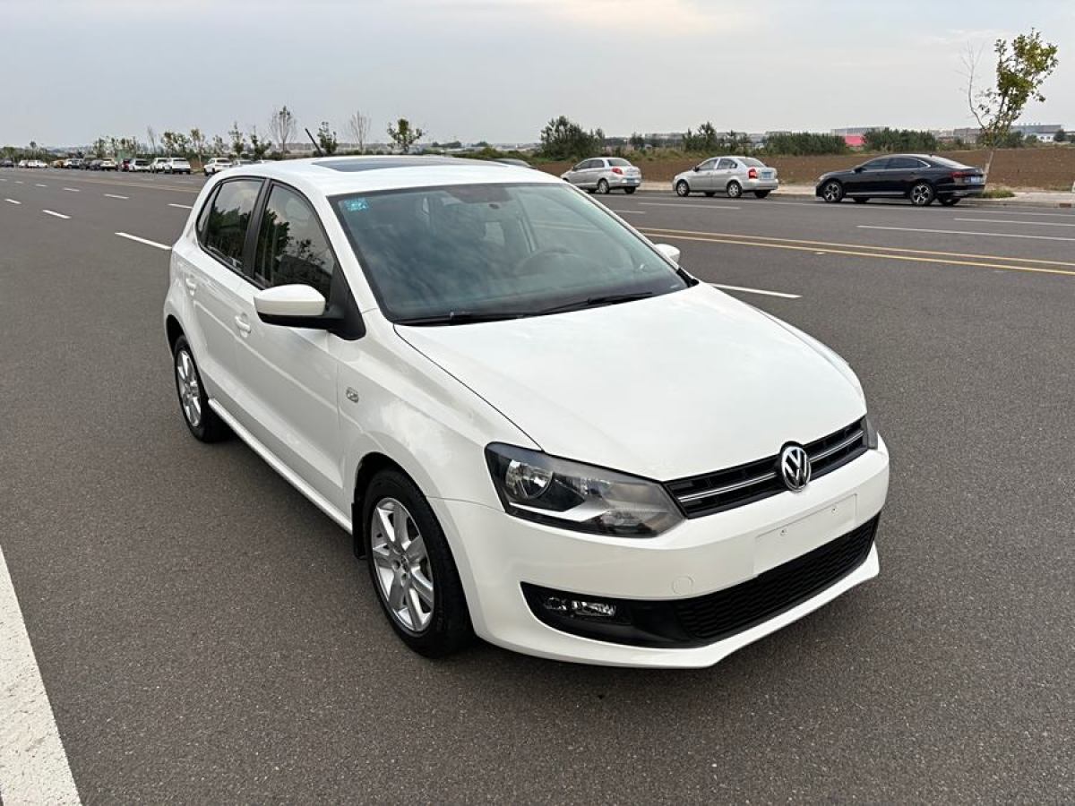 大眾 Polo  2013款 1.6L 自動(dòng)舒適版圖片