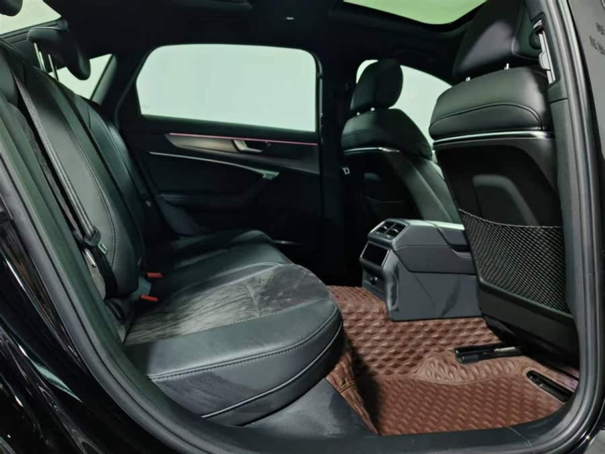 奧迪 奧迪A6L  2022款 55 TFSI quattro 尊享動(dòng)感型圖片