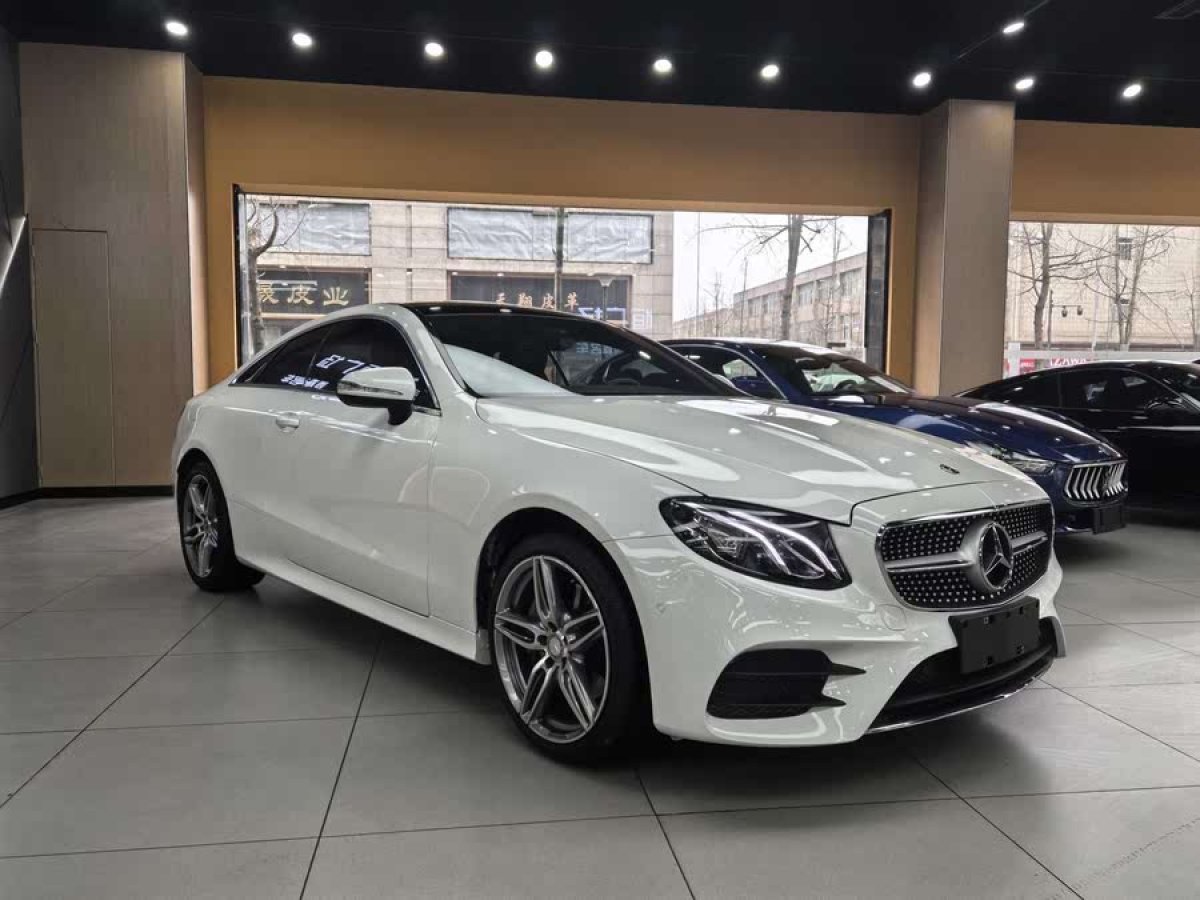 奔馳 奔馳E級  2017款 E 200 4MATIC 轎跑車圖片