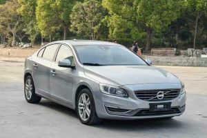 S60 沃爾沃 2.0T T5 個(gè)性運(yùn)動(dòng)版(改款)