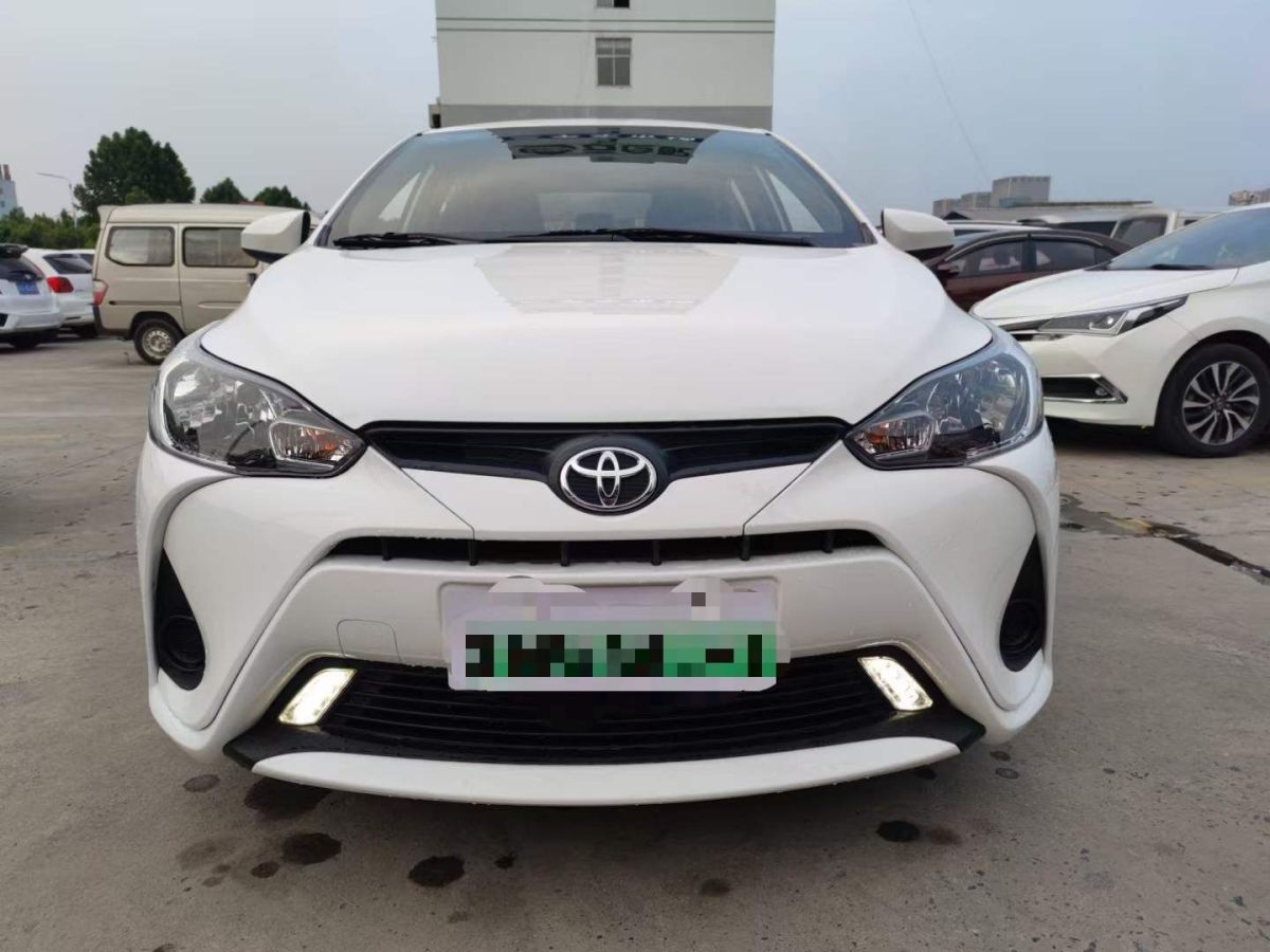 豐田 yaris l 致享 2017款 1.3e cvt魅動版圖片