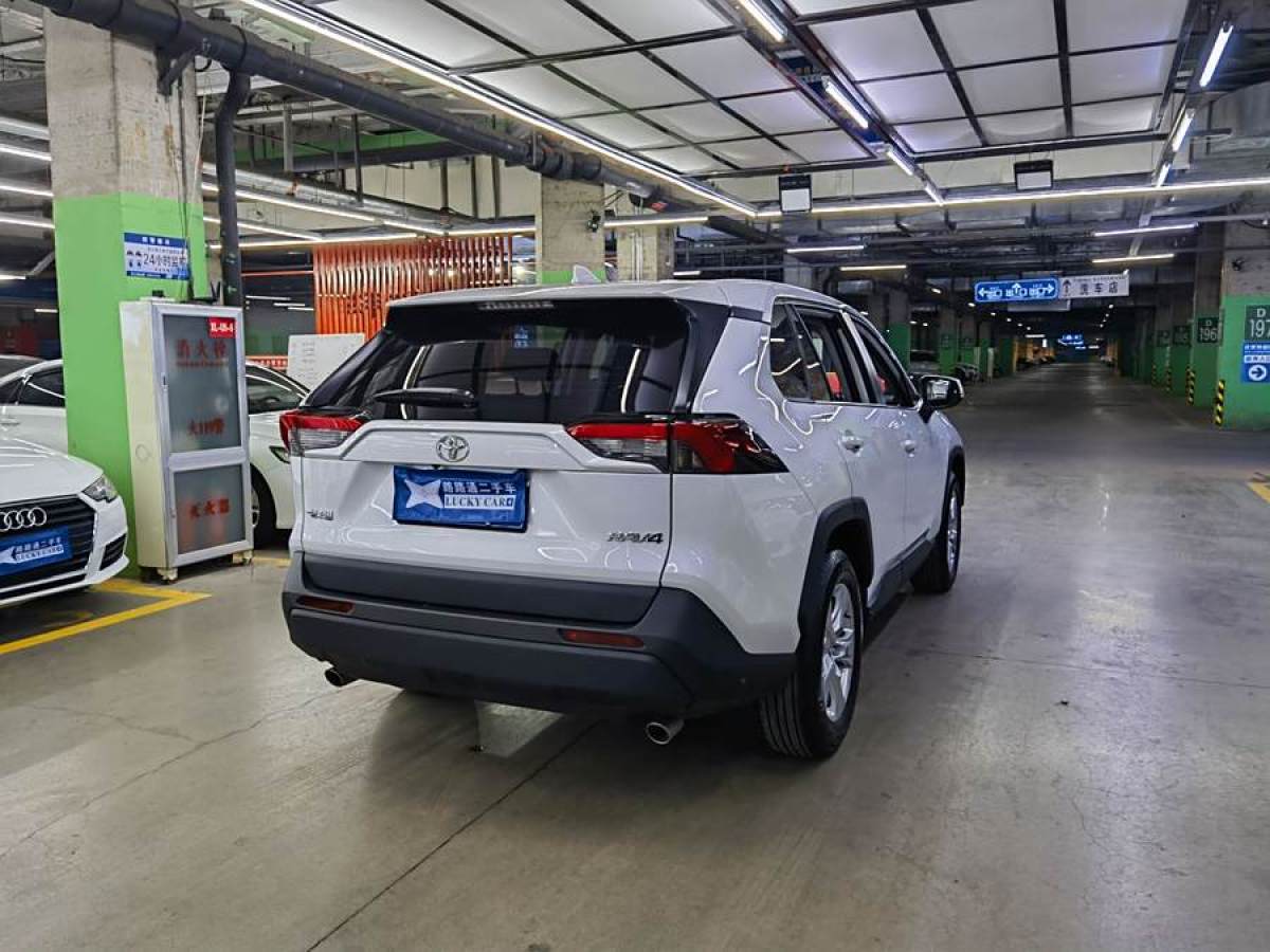 豐田 RAV4榮放  2023款 2.0L CVT兩驅(qū)都市版圖片