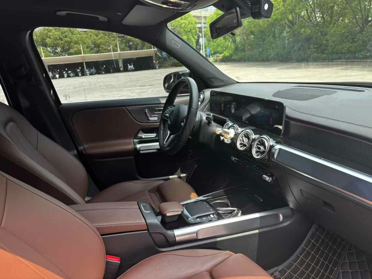 奔馳 奔馳GLE  2020款  GLE 350 4MATIC 時(shí)尚型圖片