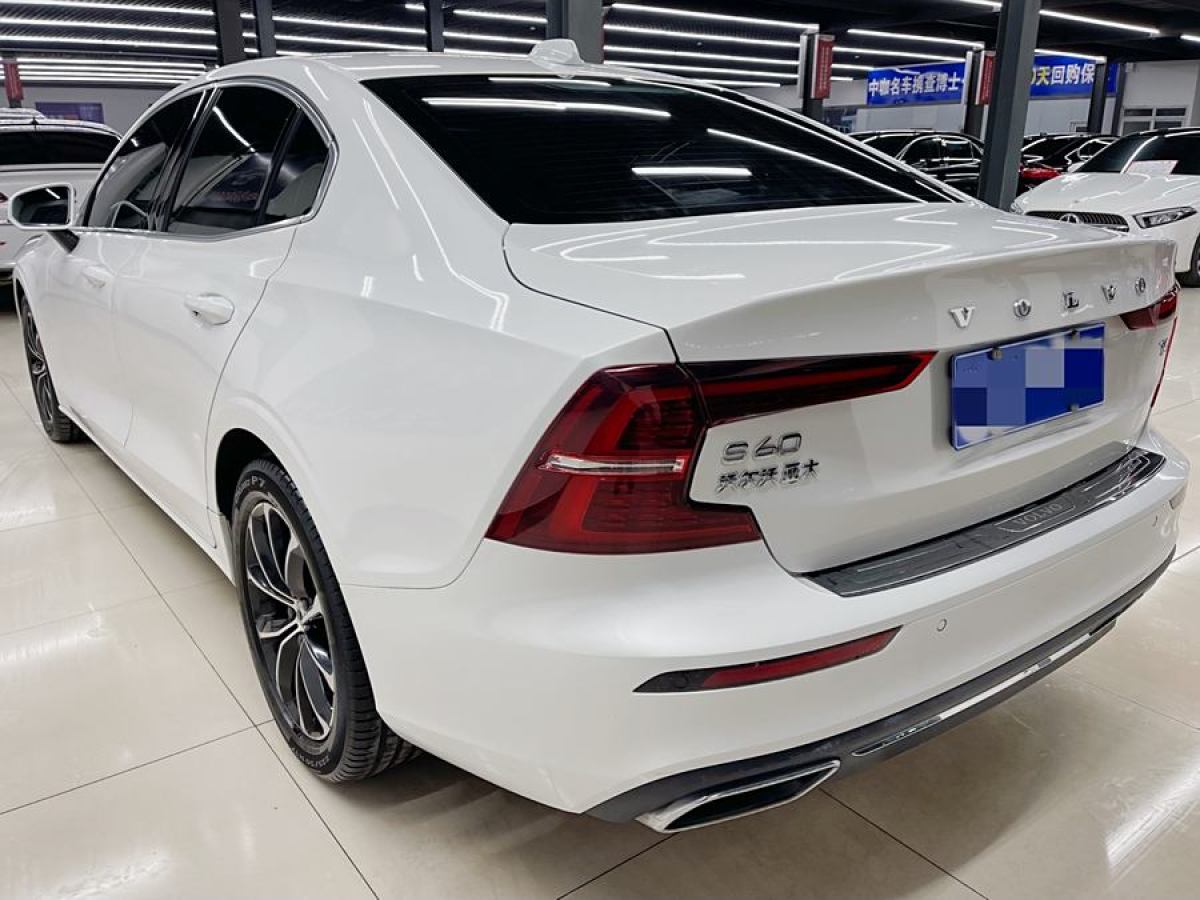 沃爾沃 S60L  2021款 T4 智逸豪華版圖片