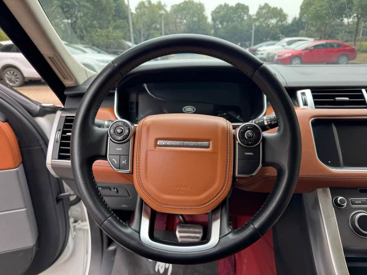 路虎 攬勝運動版  2015款 3.0 V6 SC HSE DYNAMIC圖片