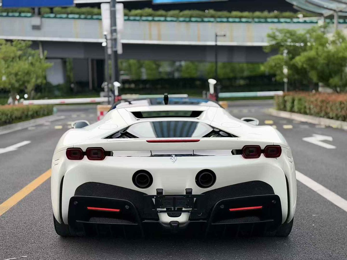 法拉利 Purosangue  2023款 6.5L V12圖片