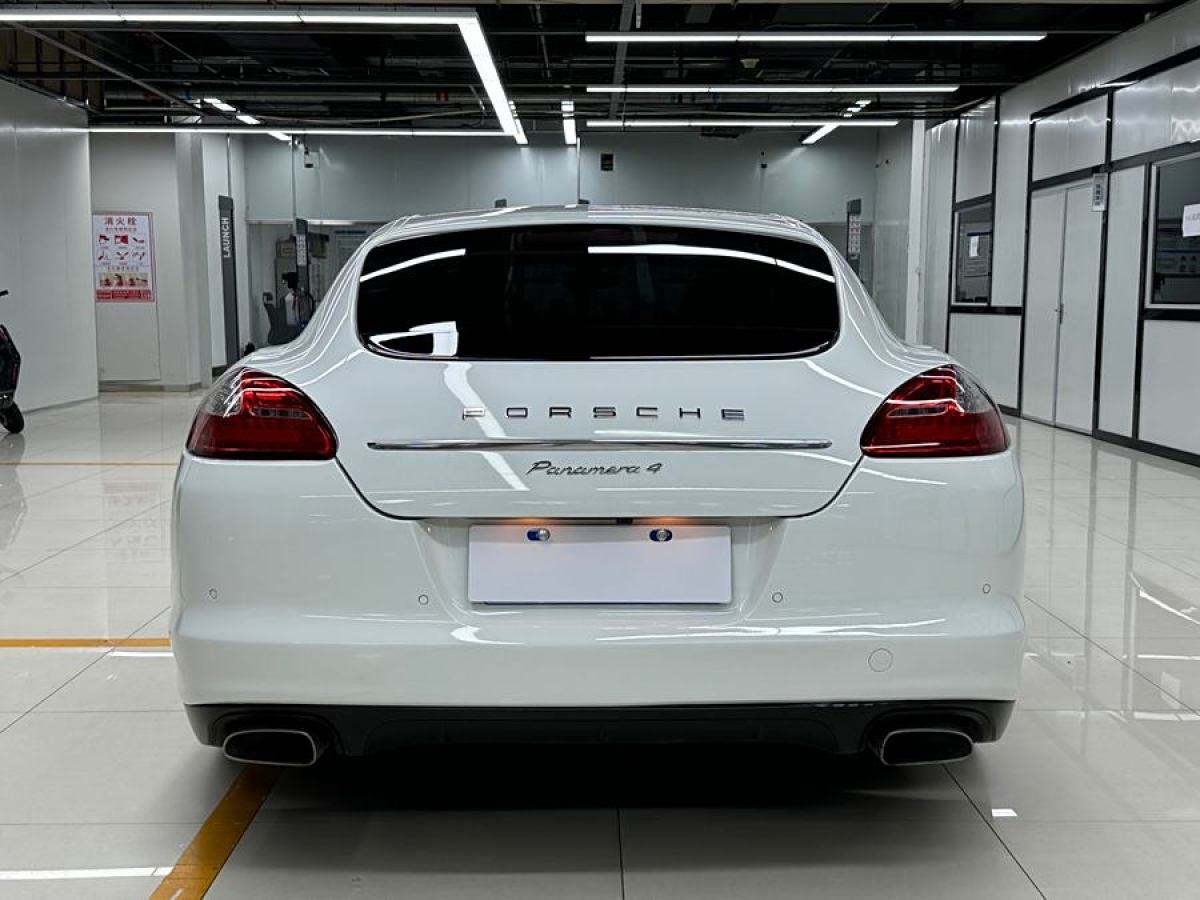 2013年2月保時捷 Panamera  2013款 Panamera 4 Platinum Edition 3.6L