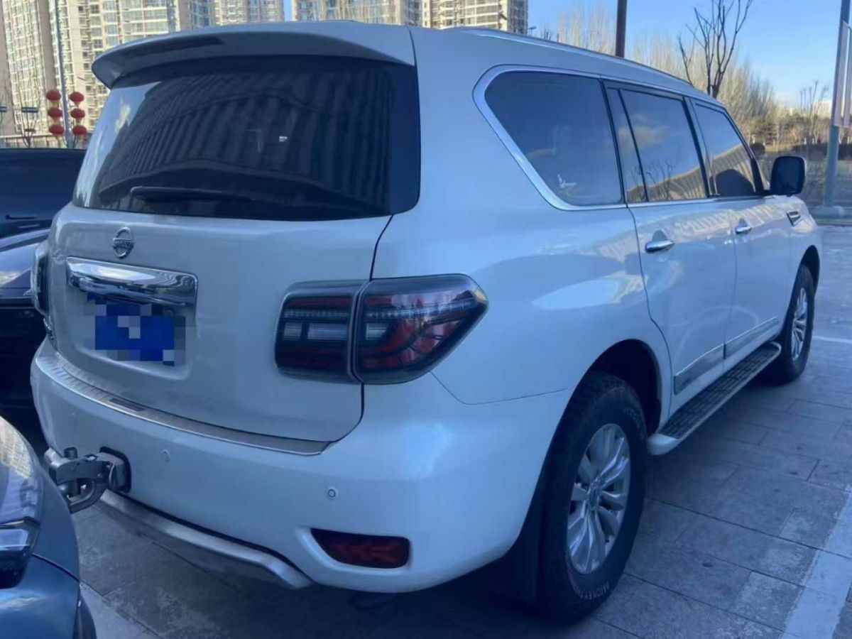 日產(chǎn) 途樂(lè)  2018款 4.0L 旗艦型圖片